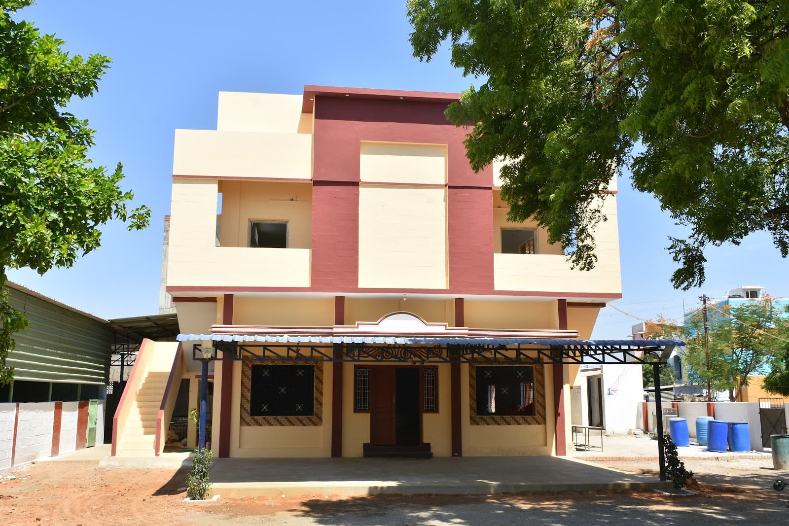 Vetri Vinayagar Thanga Mahal., Tirunelveli