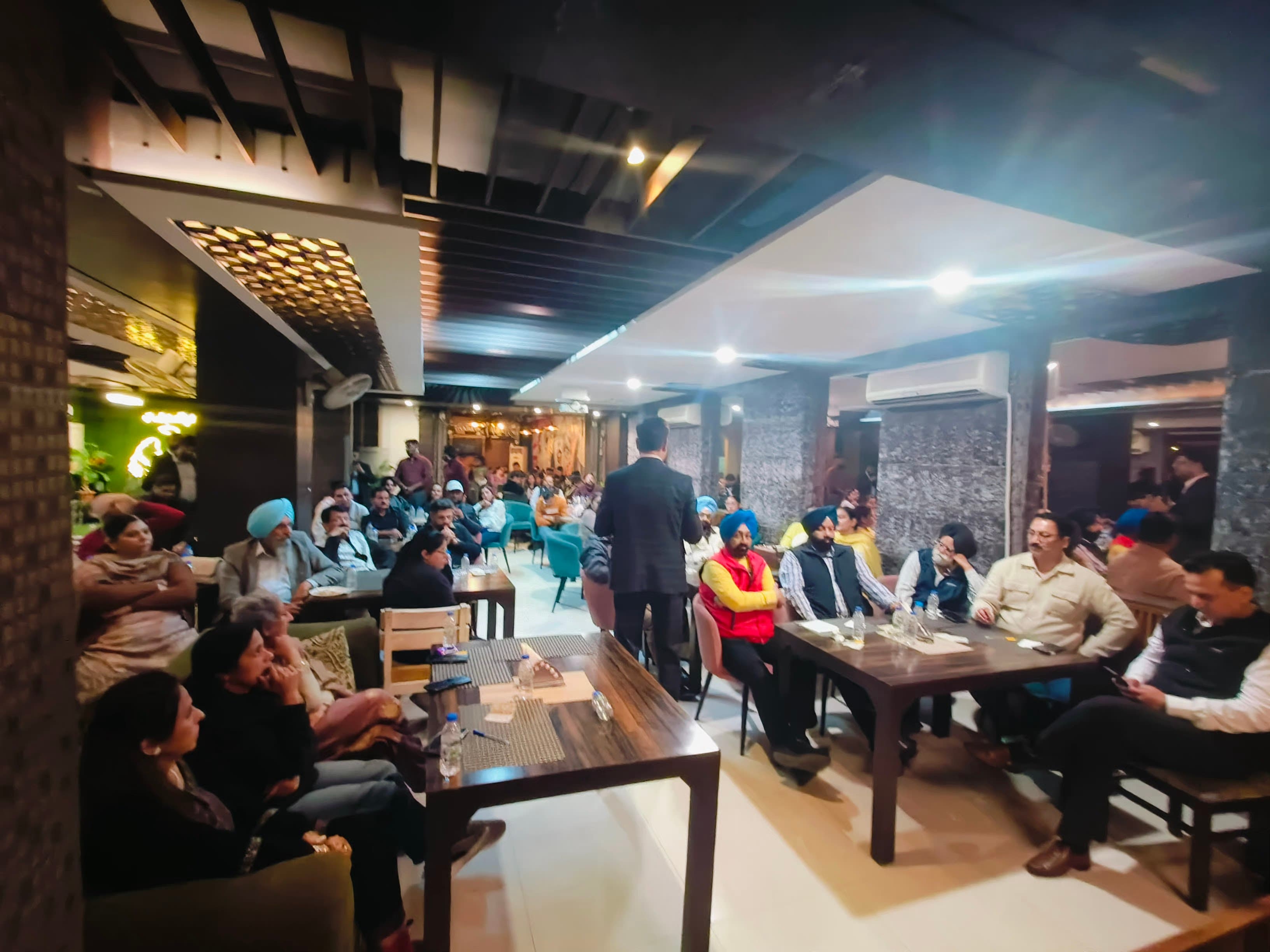 Roche Restaurant And Banquets, Ludhiana