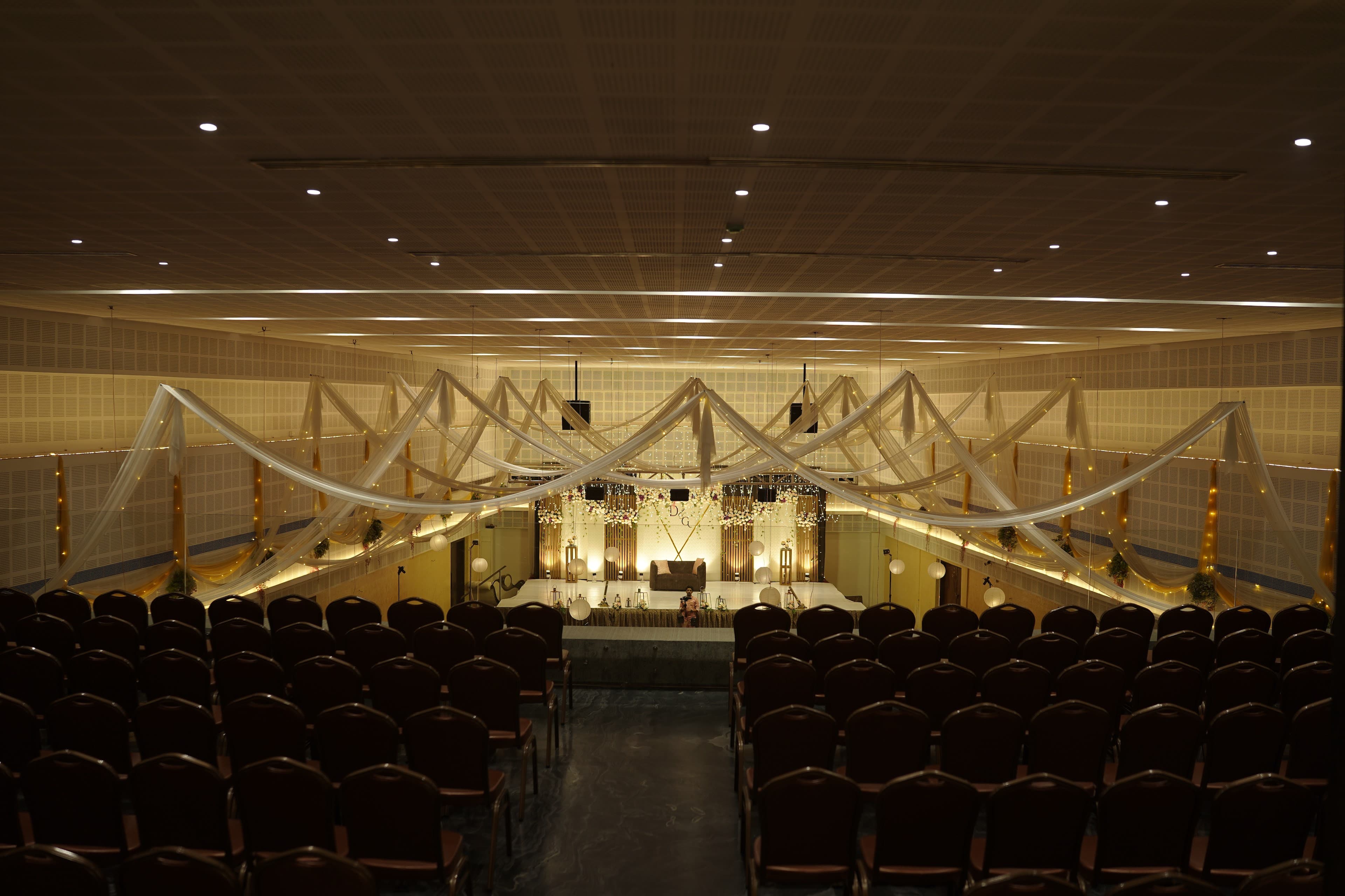 Lotus Wedding & Banquet Hall, Thalassery