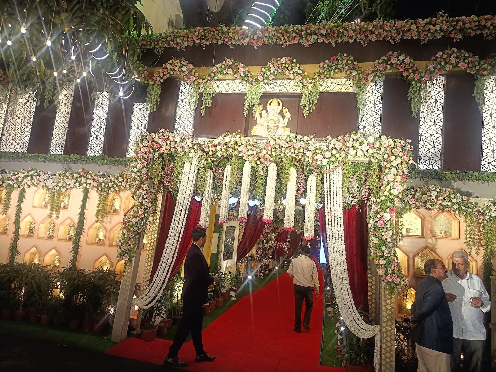 Ganpati Banquets- 4A Short Street, Kolkata