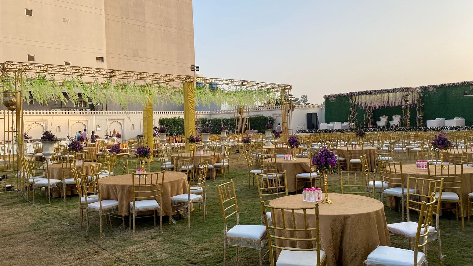 Leaf Entertainment, Vadodara