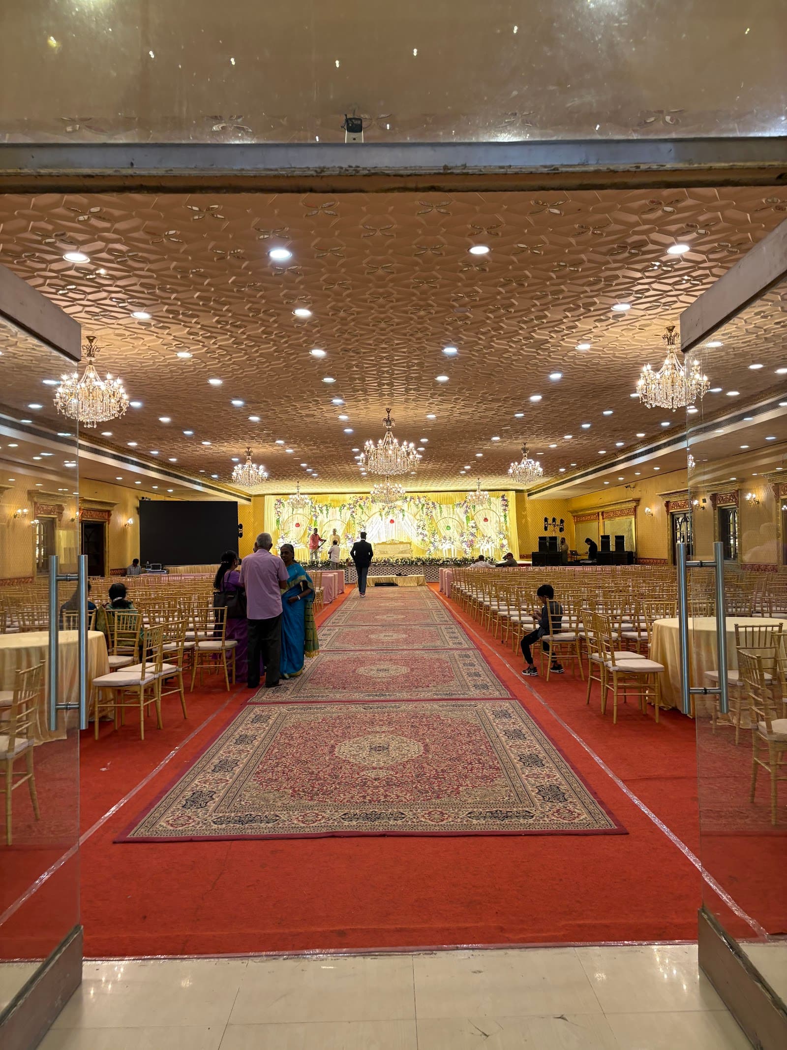 Le Palais Royal and Crown Villa Gardens, Hyderabad