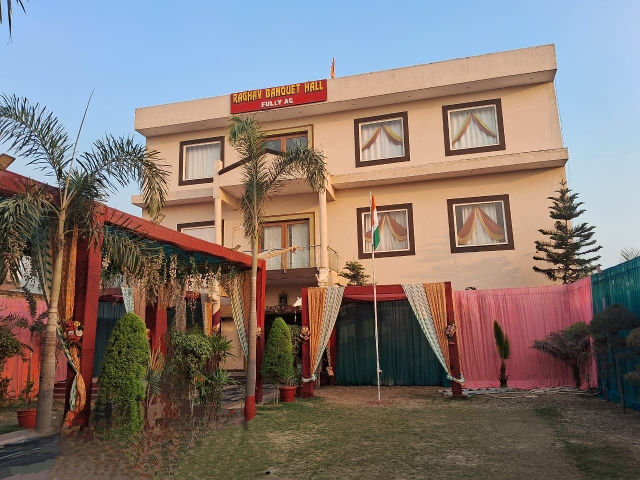 Raghav Banquet Hall & Lawns, Bareilly