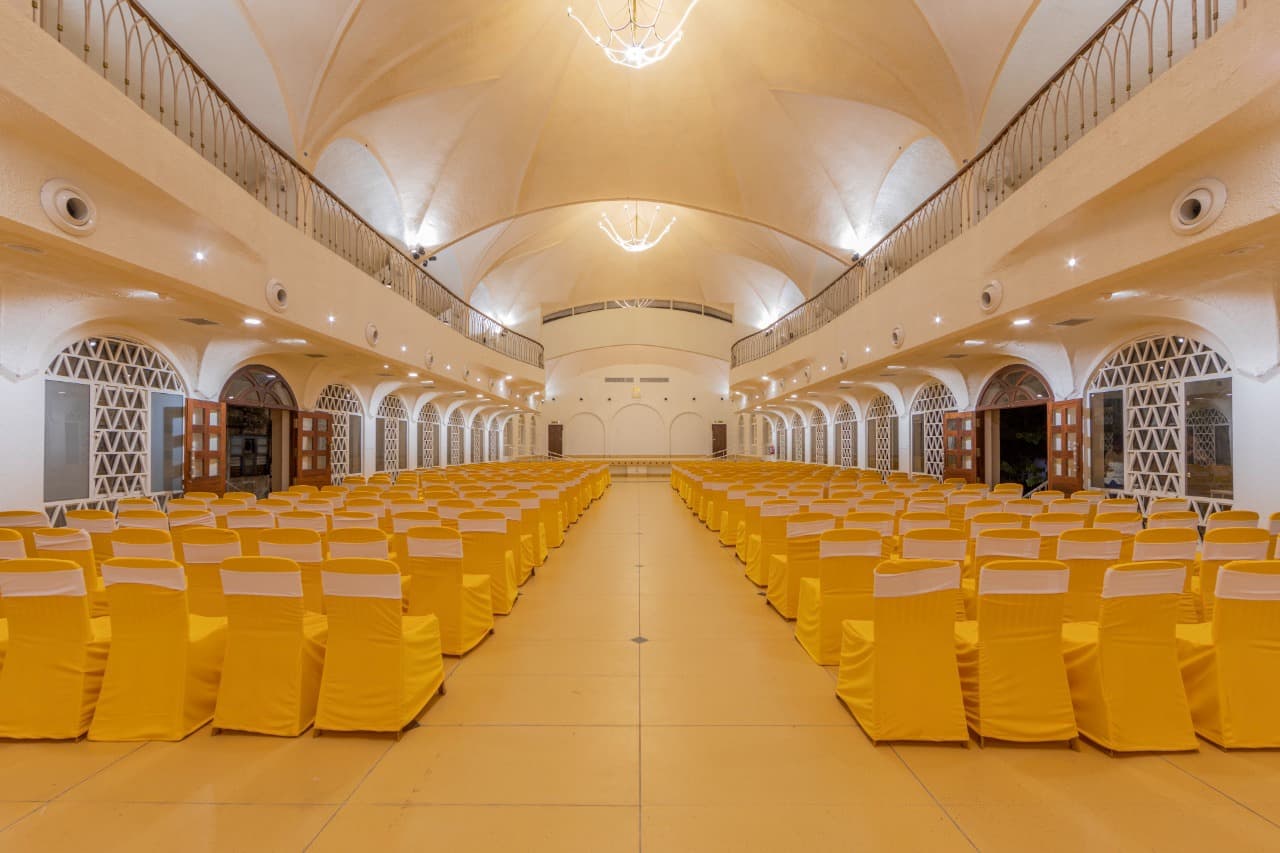 KRG Pavalam Palace, Kumbakonam