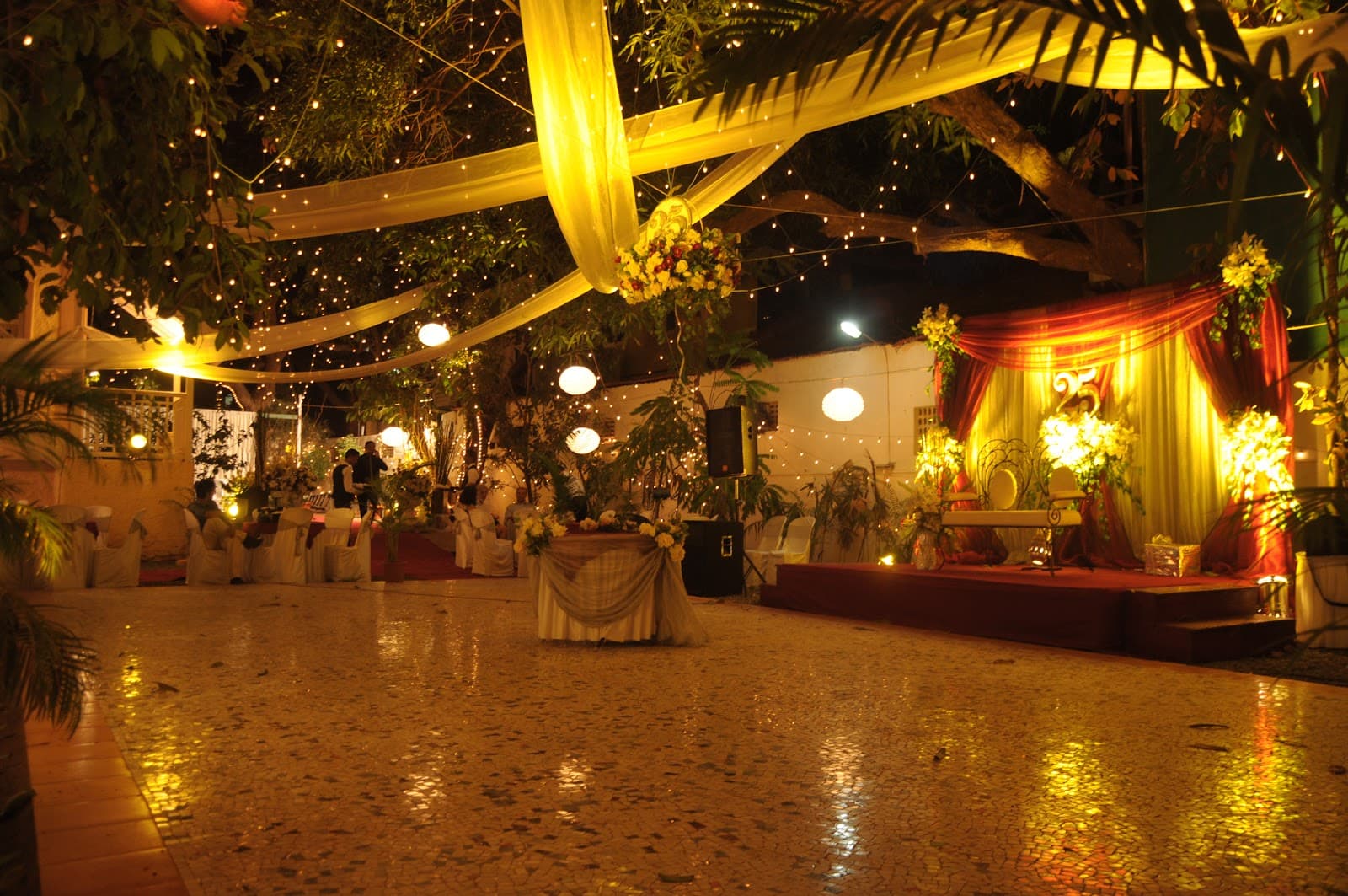 Corona Garden Bandra, Mumbai