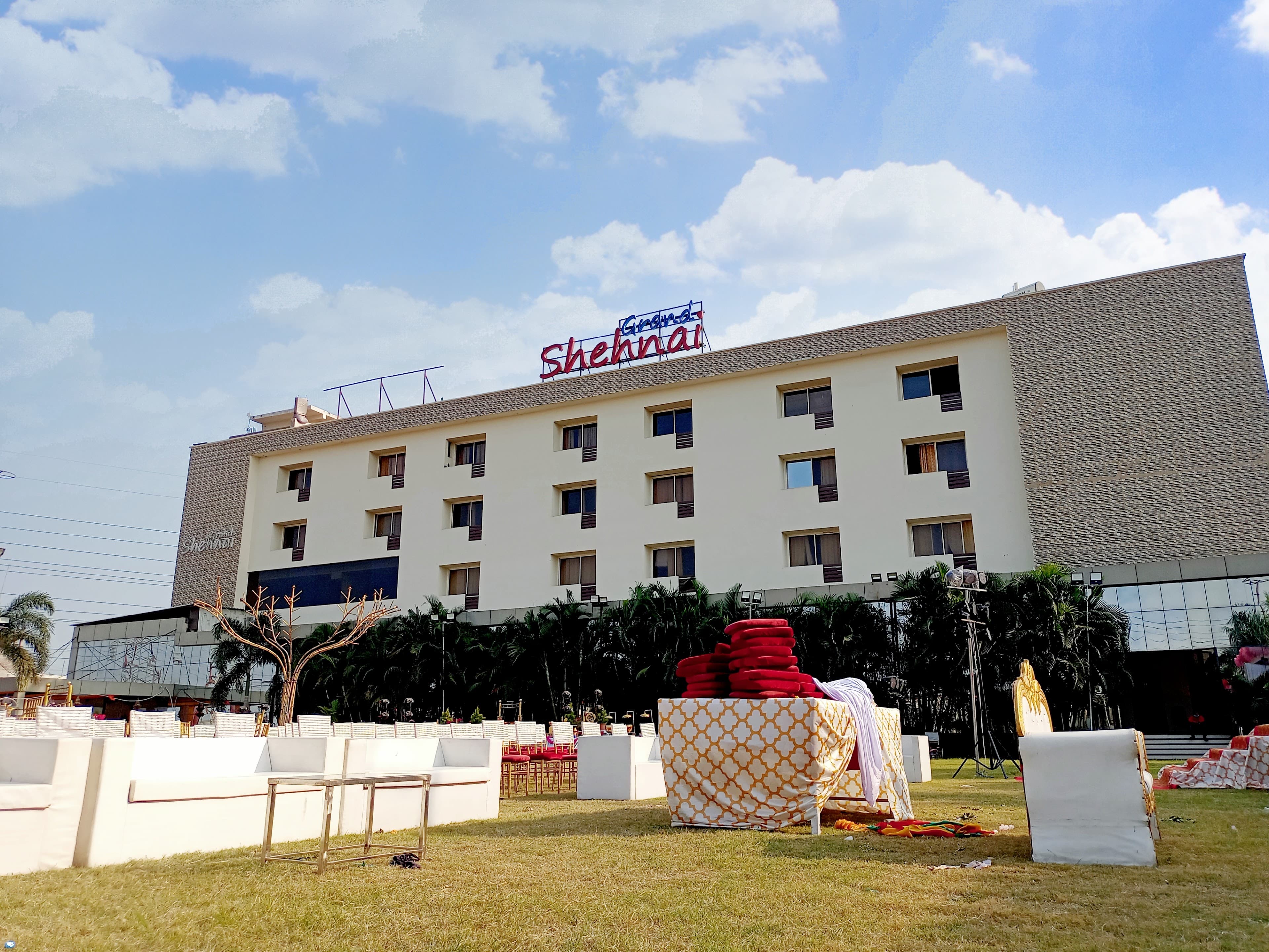 Grand Shehnai, Indore