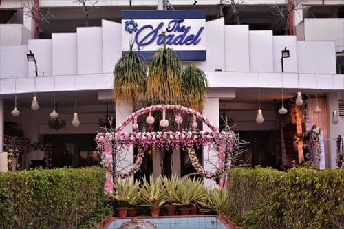 The Stadel, Kolkata