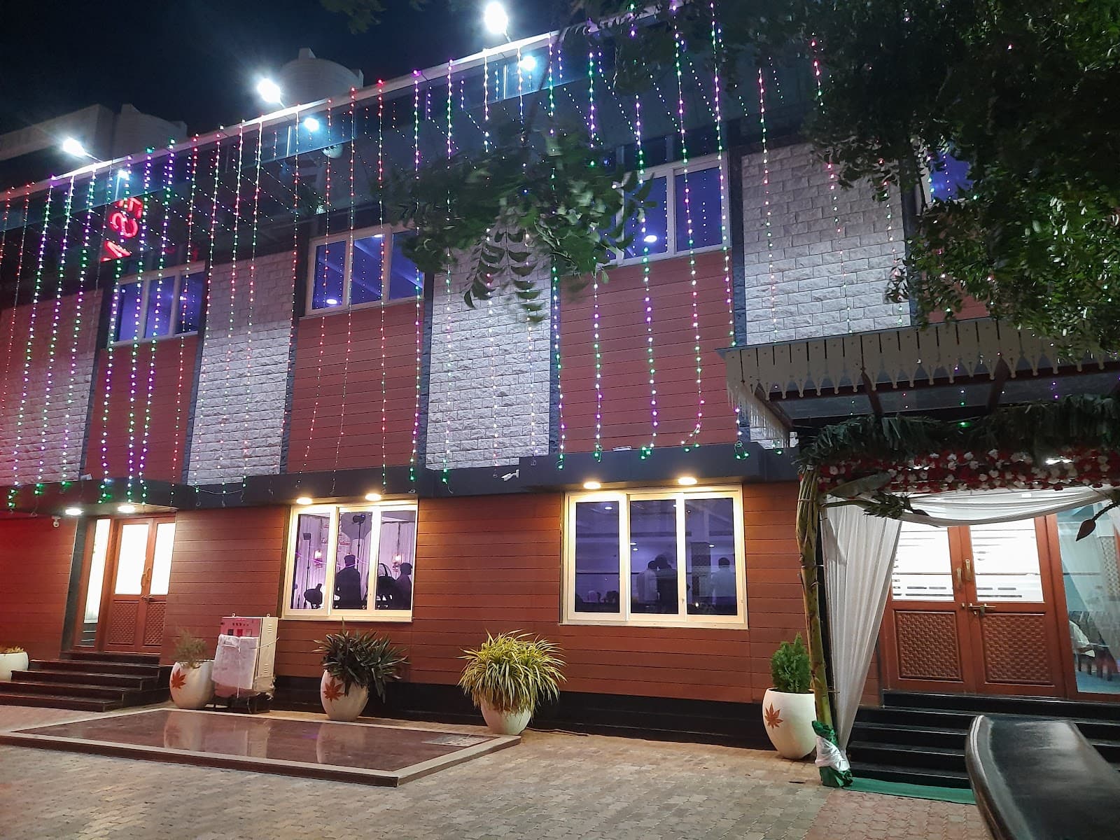 Es mahaal, Tiruchirappalli