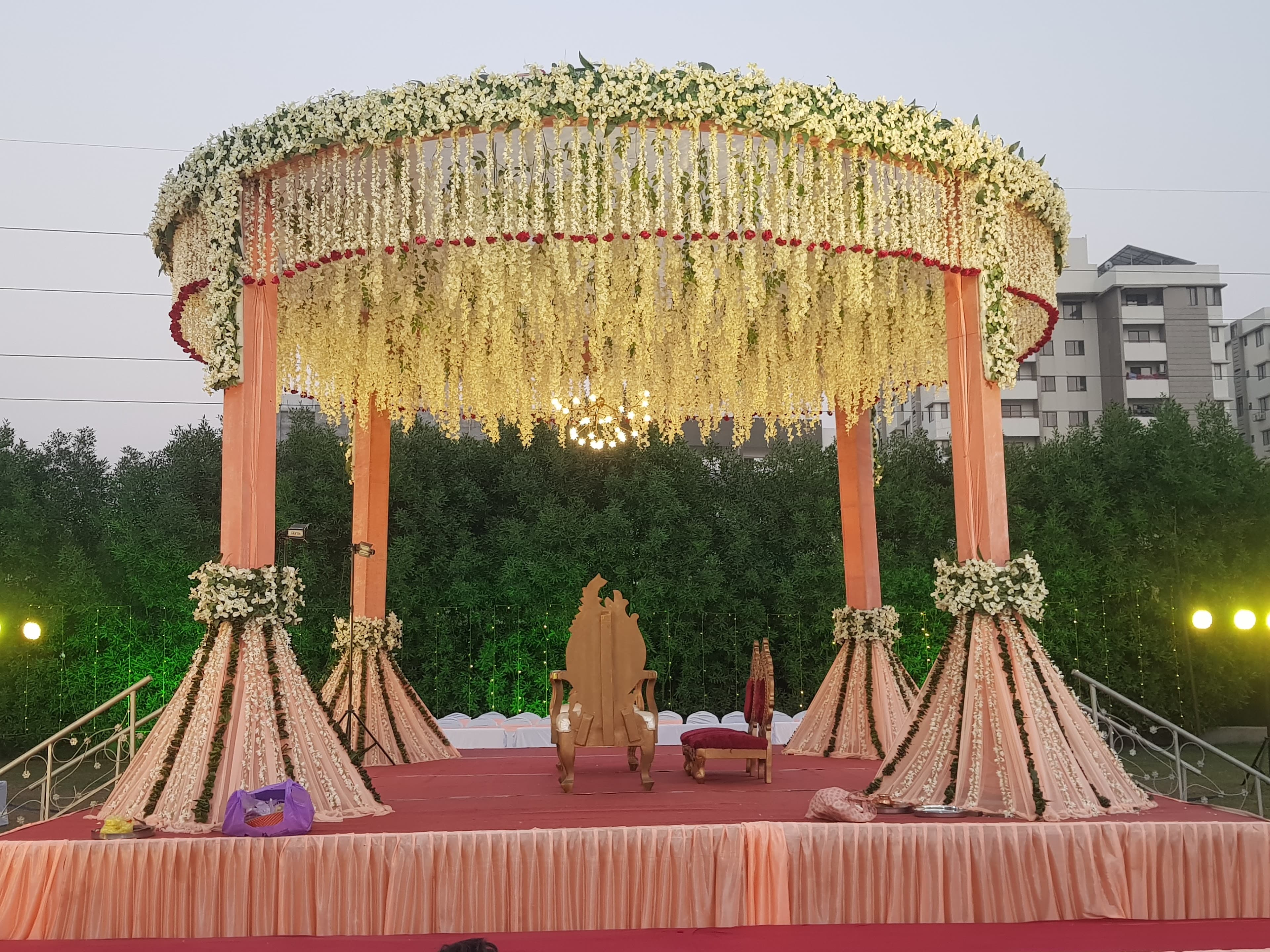 Deep's Party Plot, Vadodara
