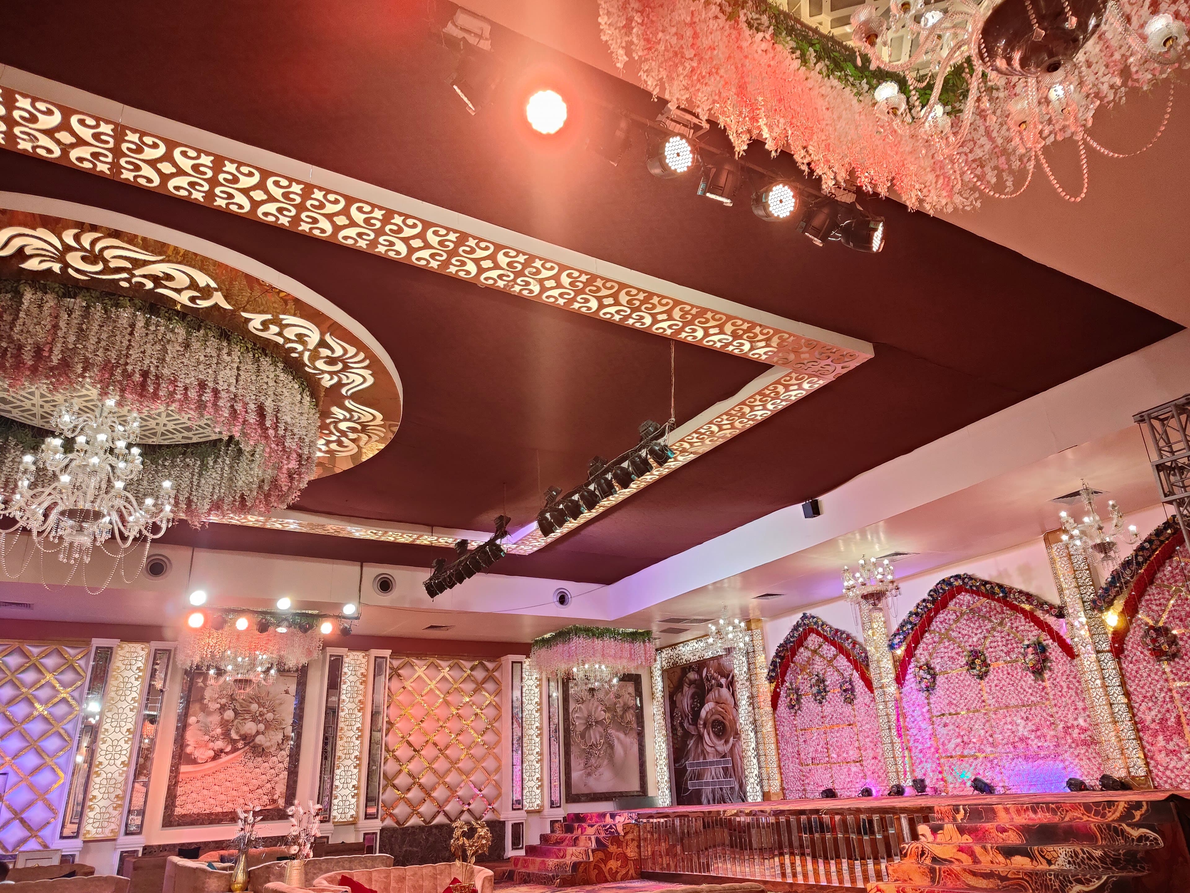 Riviera, Meerut