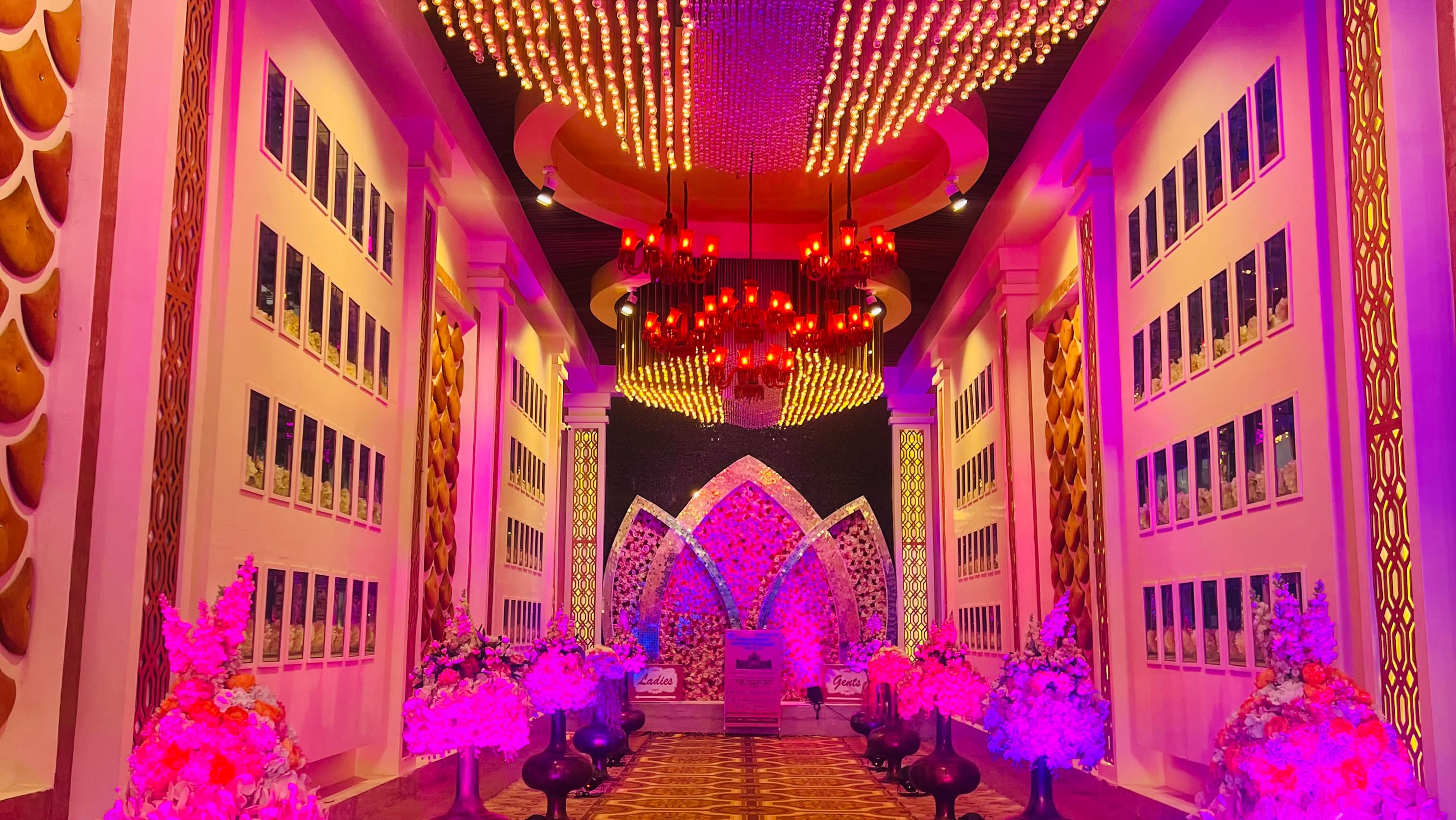 Moti Mahal Lawn 1(RICHI RICH), Lucknow