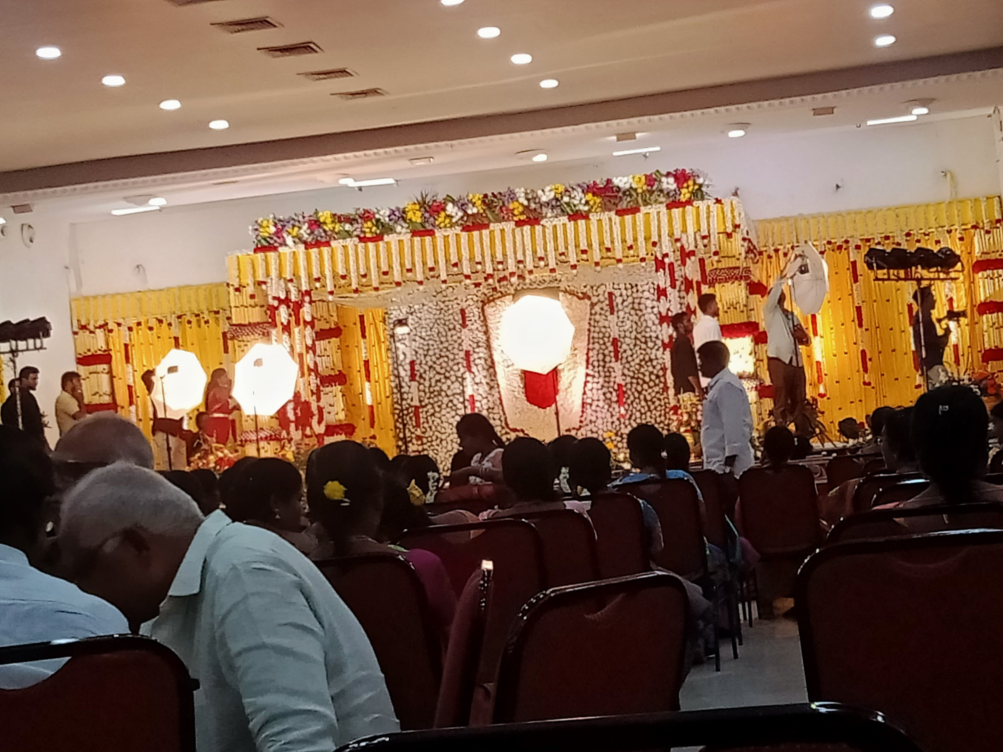 BARLAPUDI RAVINDRA KUMAR (BRK) GARDENS, Rajahmundry