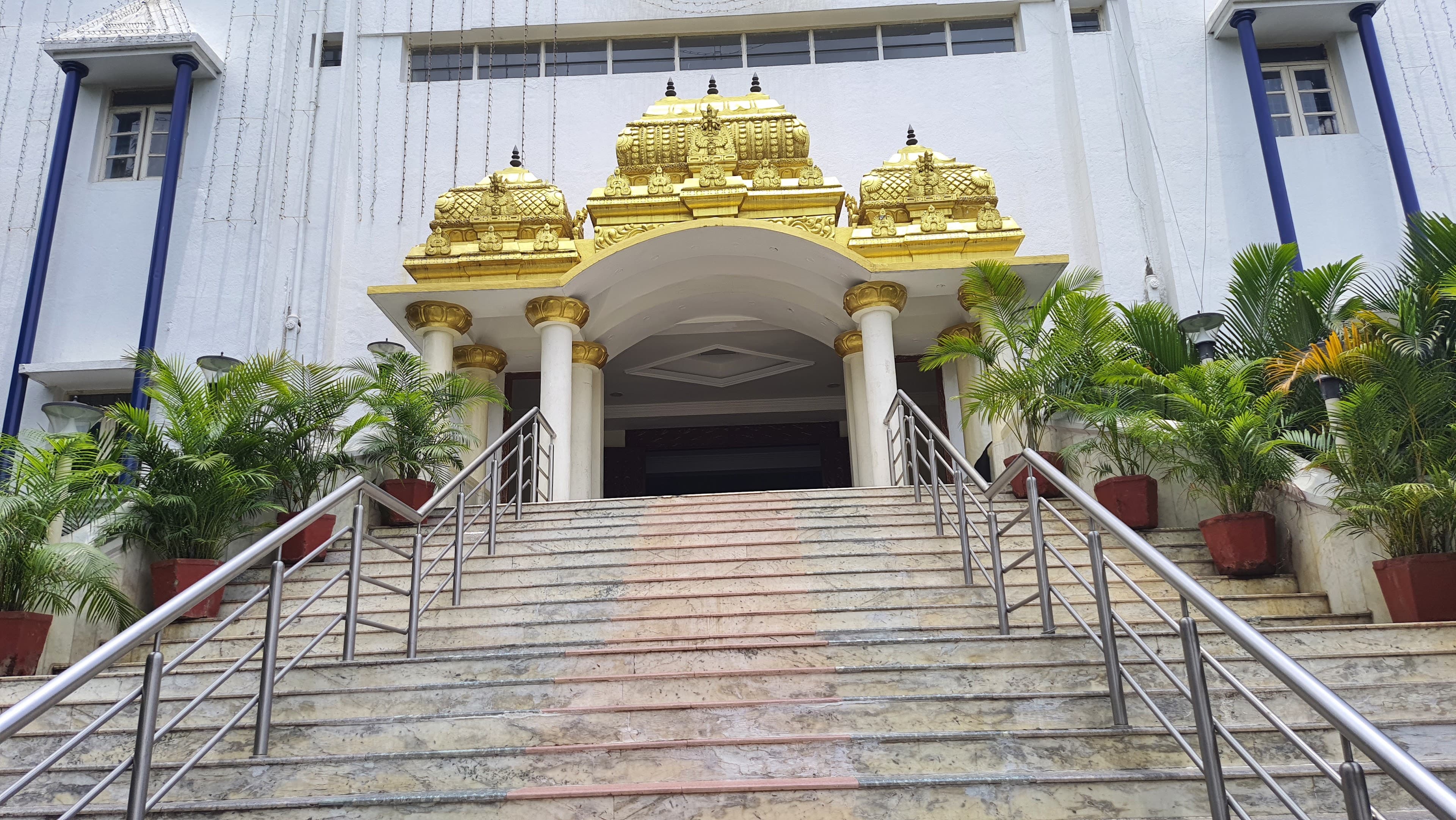 Srinivasa mahal Hosur, Hosur