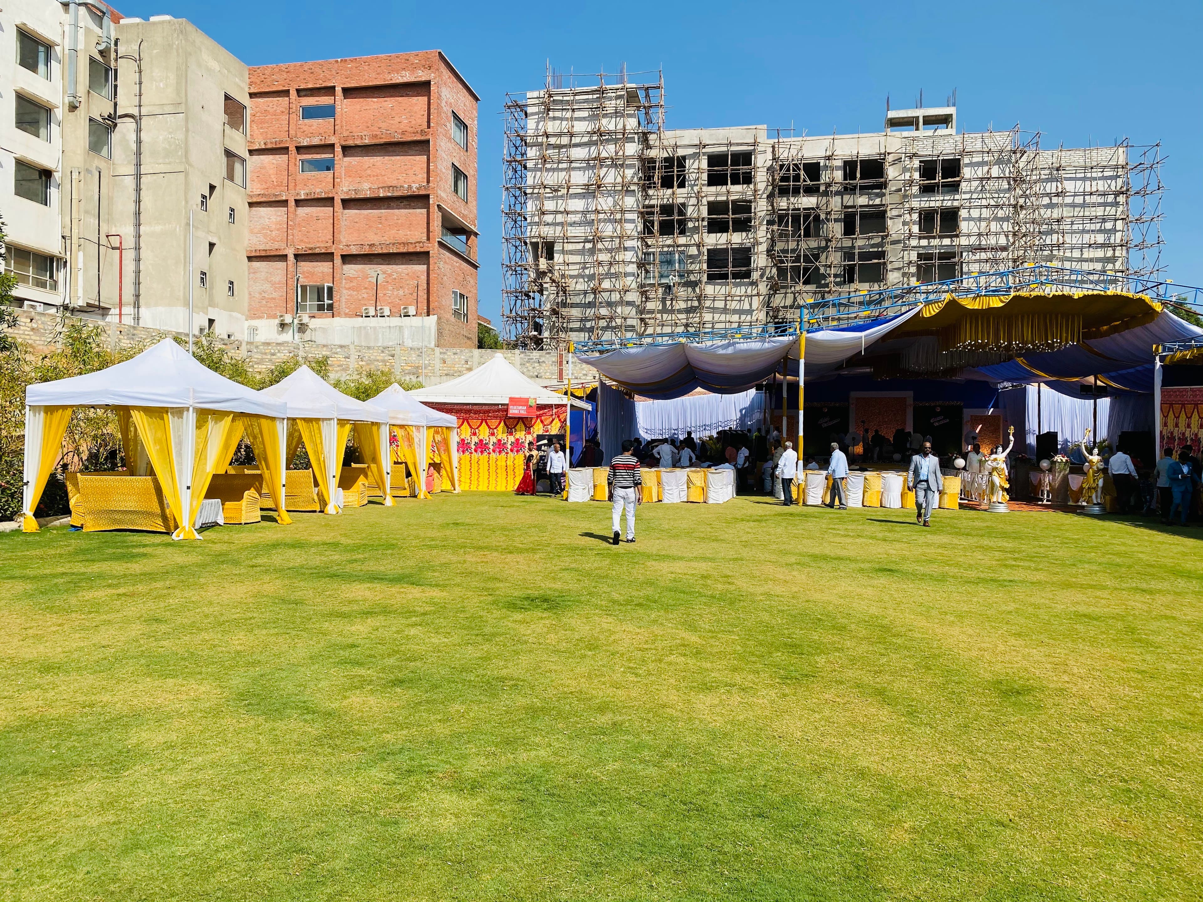 Miskin Lawns & Convention, Hubballi