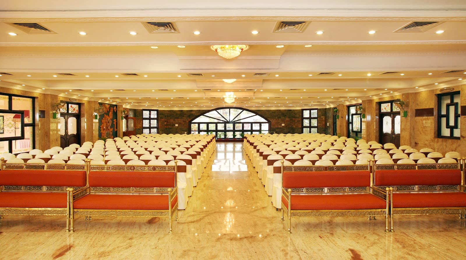 Pai Vista Convention Hall, KR Road, Bengaluru