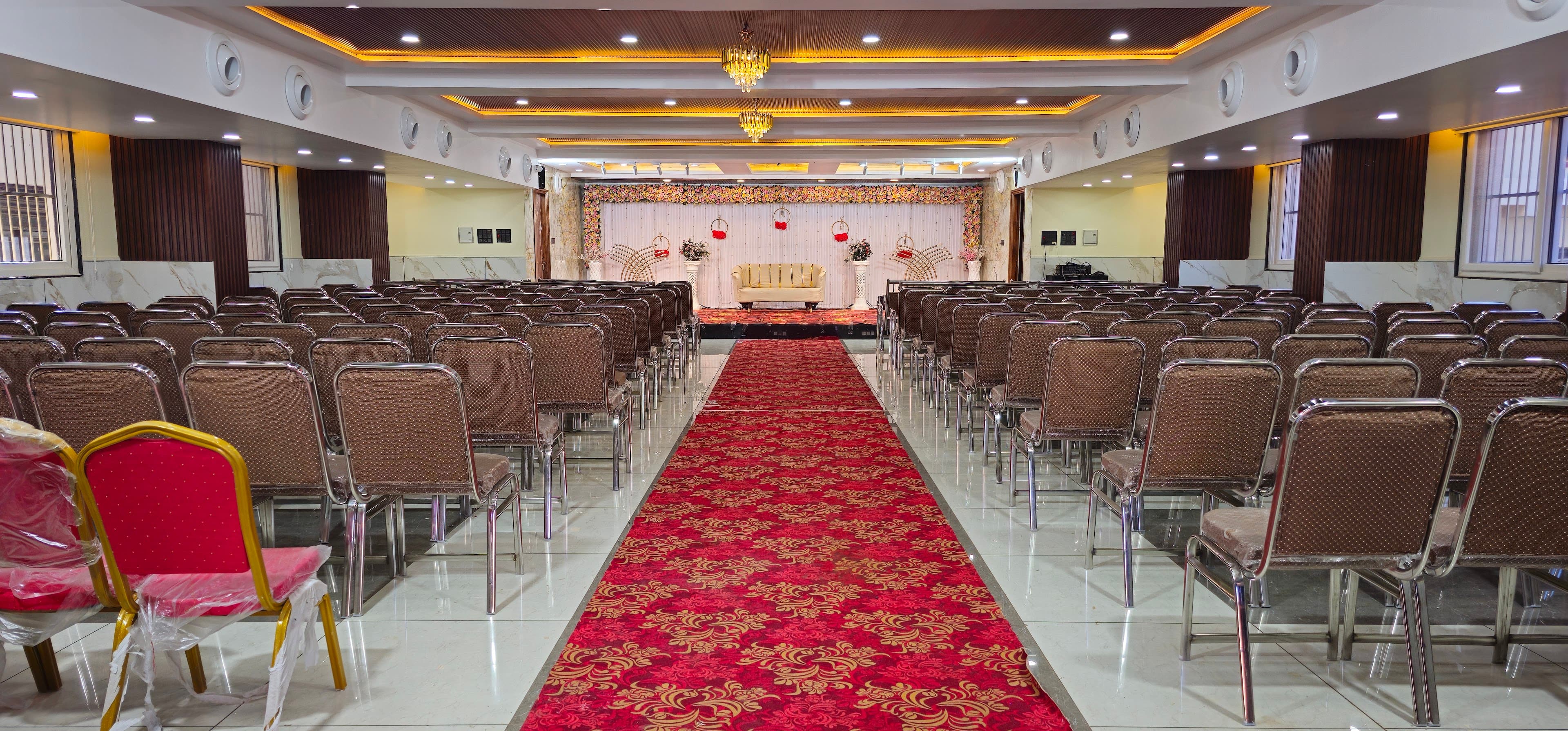 Vishwakarma Banquet's & Lodging., Bidar