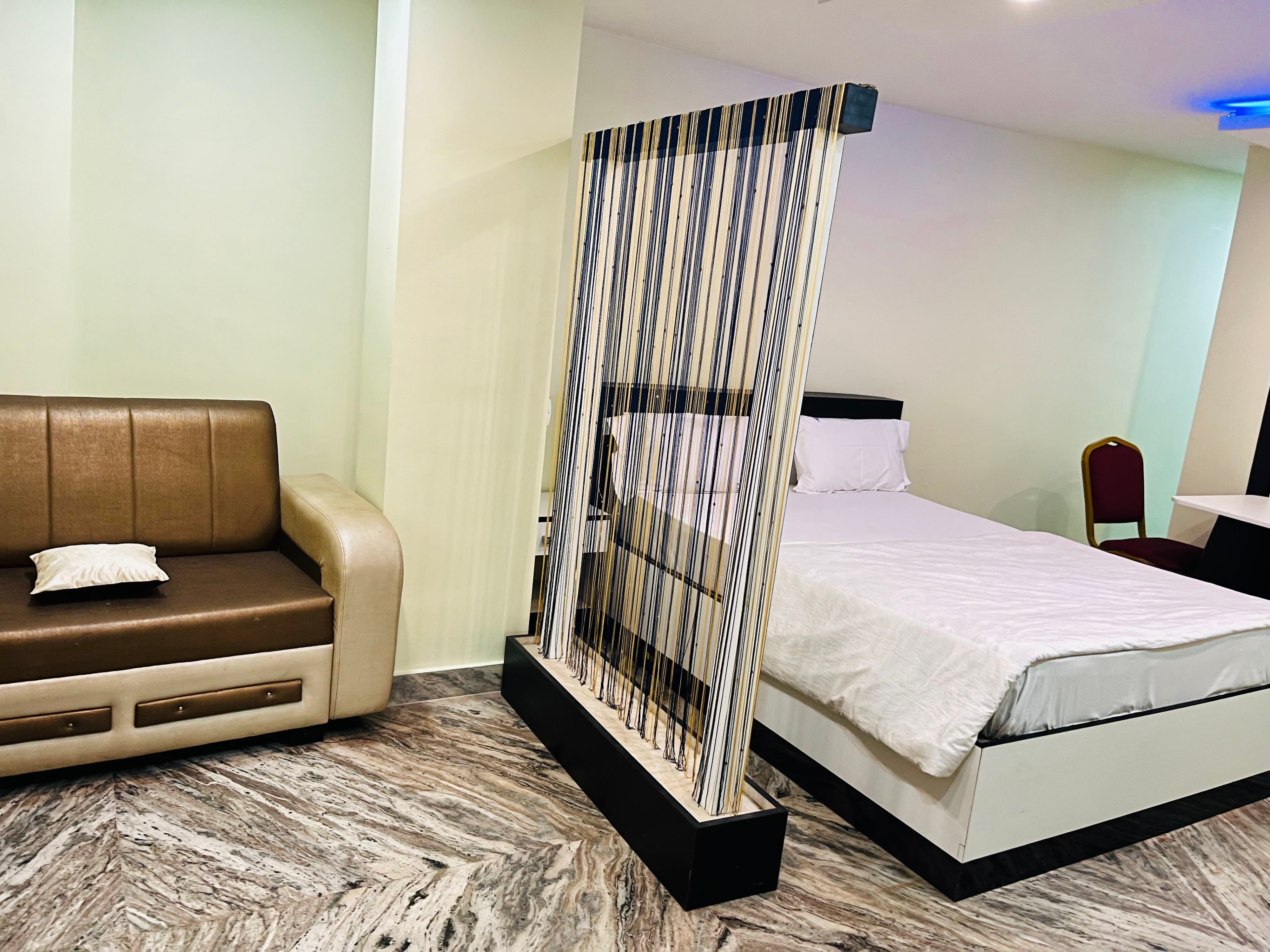 CENTURY RESIDENCY & CONFERENCE HALL, Manjeri