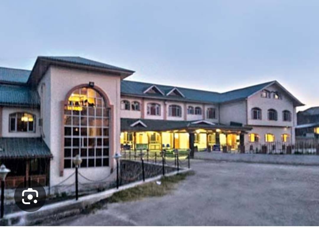 Samanbal Marriage Hall, Srinagar