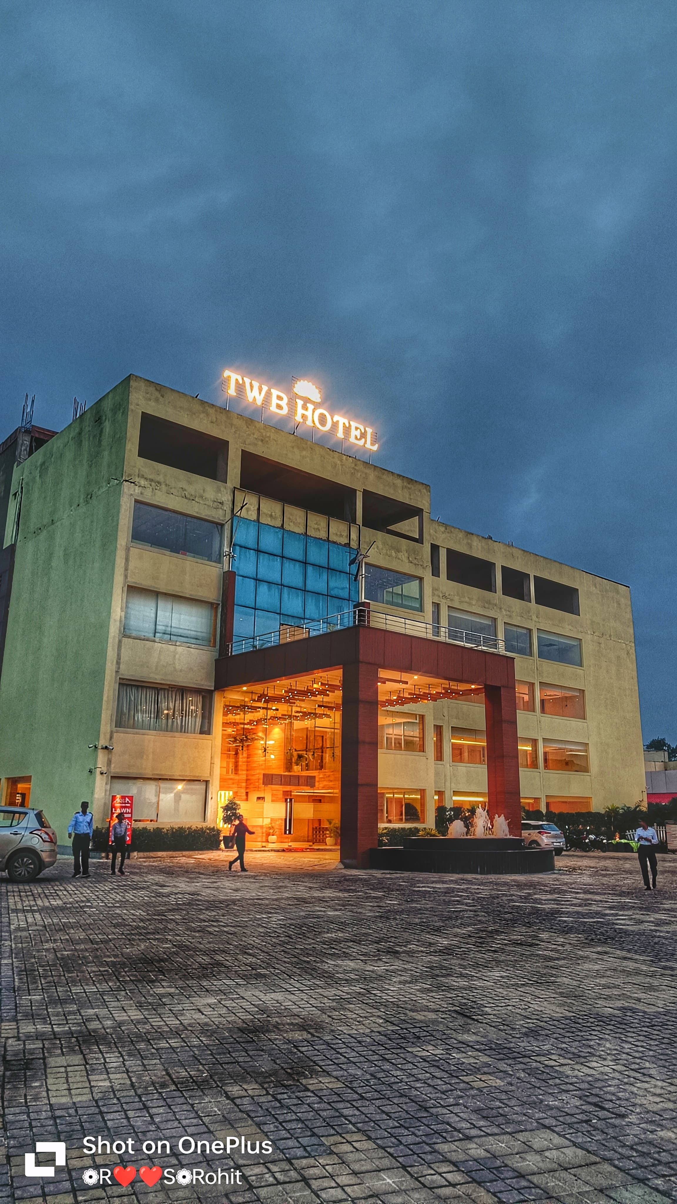 The Wedding Bells, Dhanbad